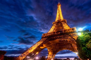 В Эйфелевой башне теперь можно пожить